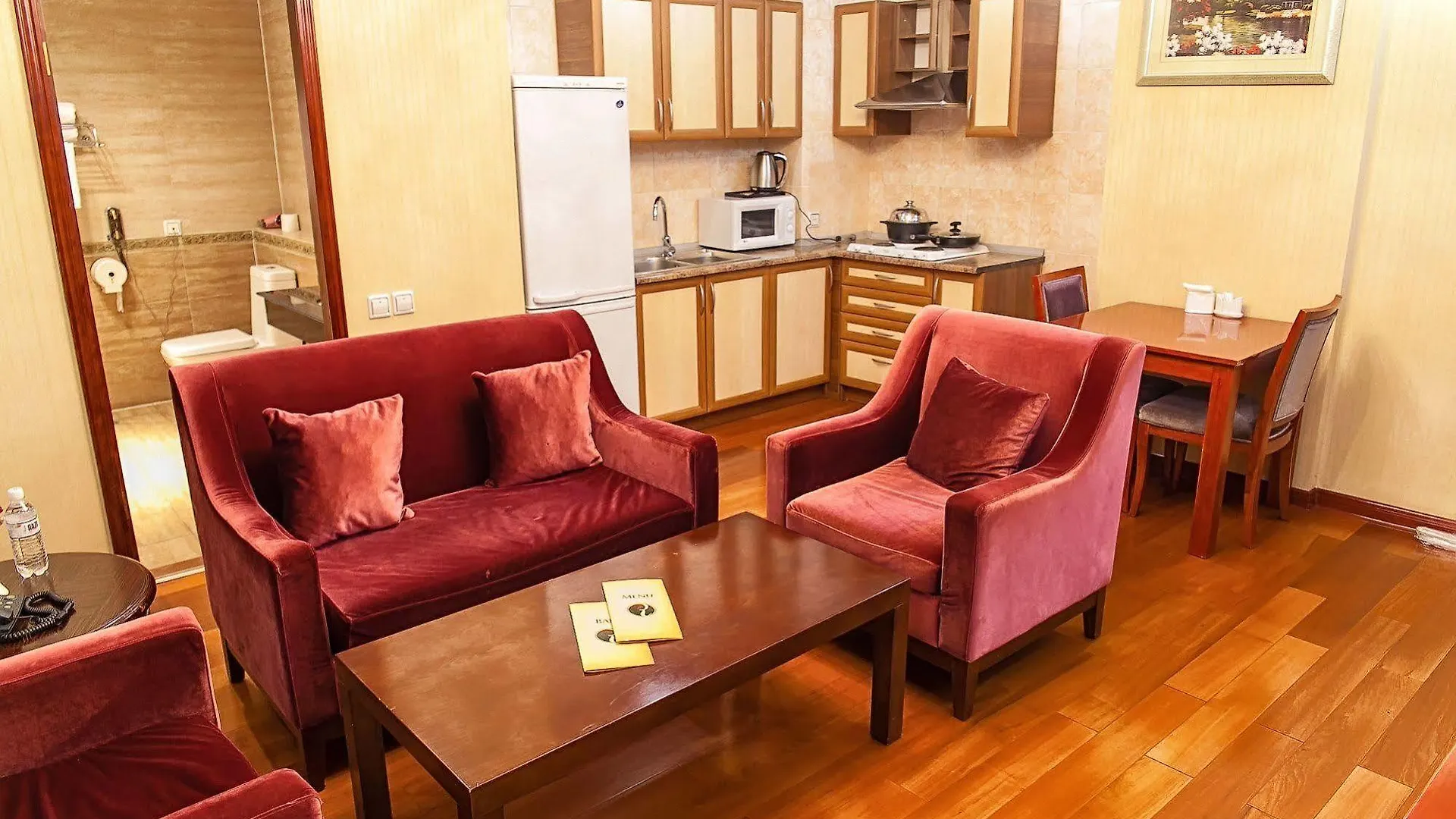 אלמטי Renion Residence Hotel 4*,  קזחסטן