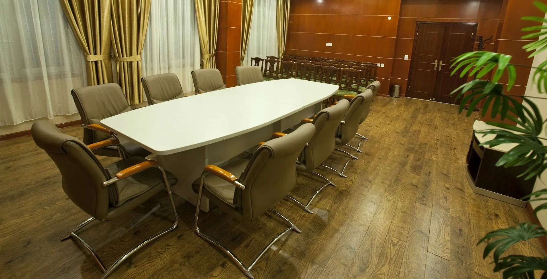 אלמטי Renion Residence Hotel