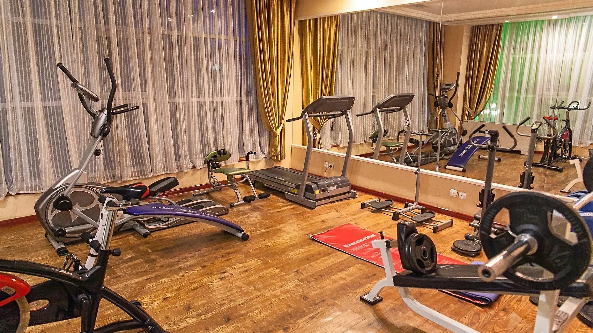 אלמטי Renion Residence Hotel