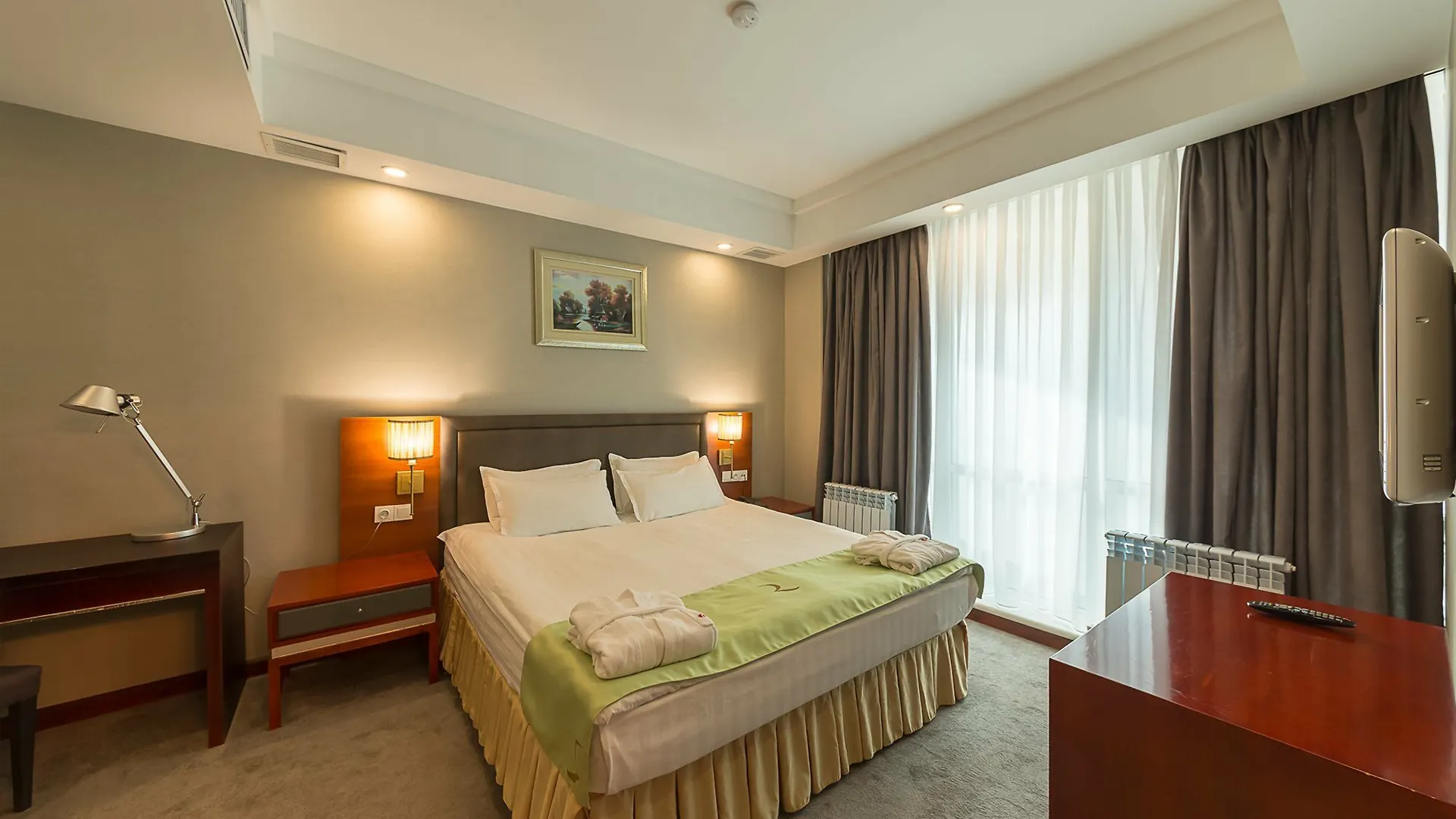 אלמטי Renion Residence Hotel